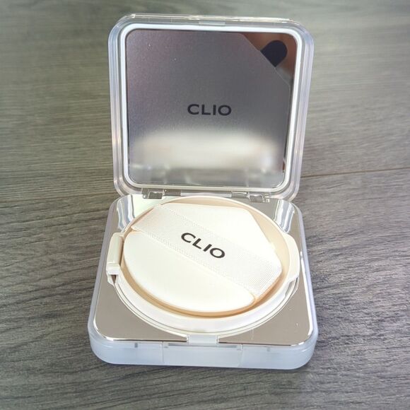 CLIO Kill Cover Foundation Cushion 19N Porcelain - Picture 5 of 5